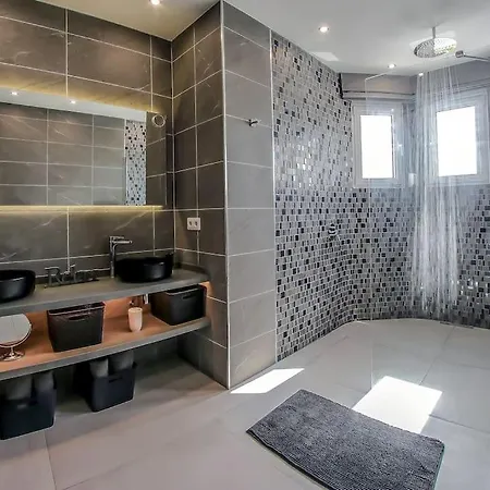 Casa Amore - By Apricus Holidays Villa *